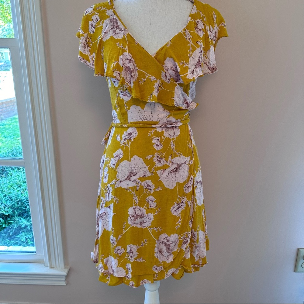 Free People French Quarter Yellow Floral Print Wrap Dress Size Large - Picture 2 of 8